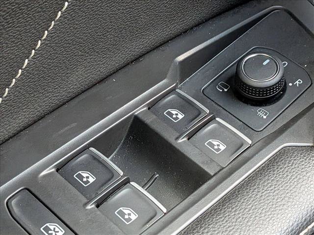 Used 2023 Volkswagen Tiguan SEL R-Line image 16