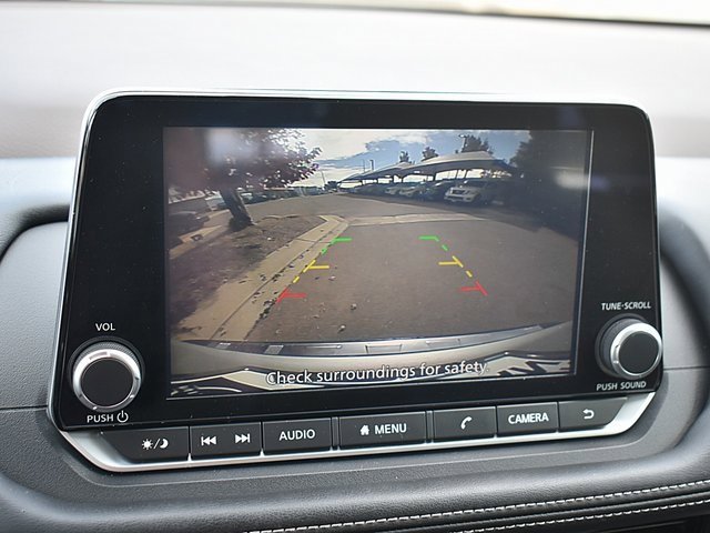 Used 2022 Nissan Rogue SV image 32