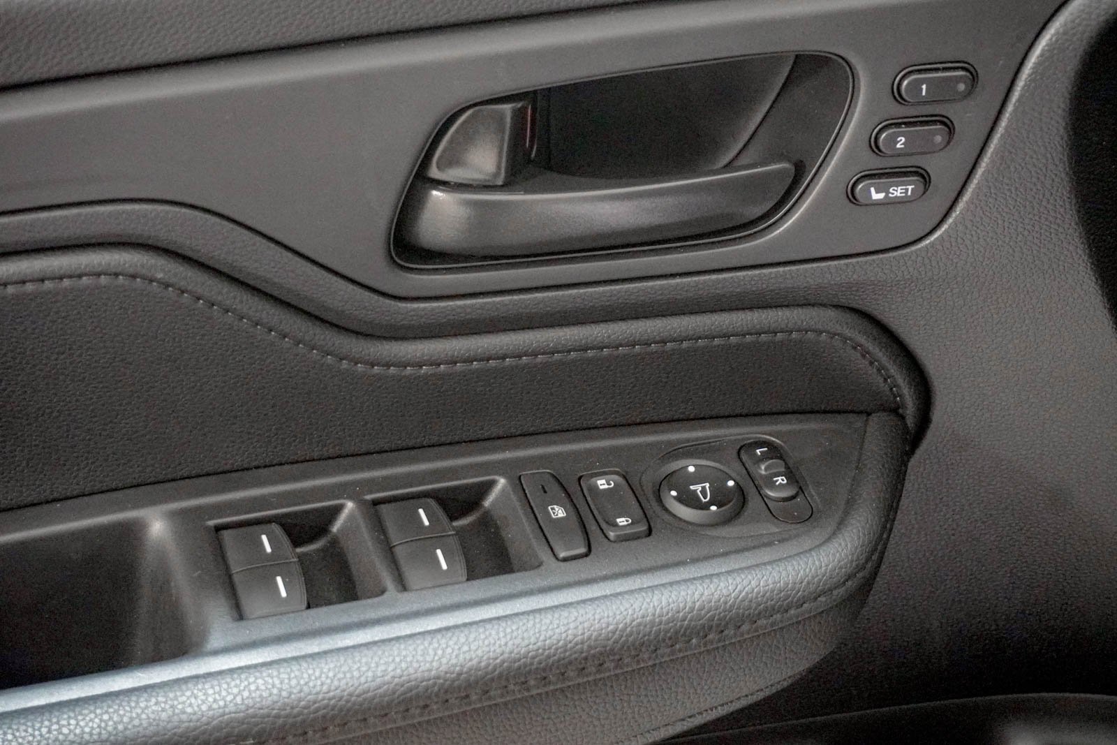 Certified 2026 Honda Odyssey EX-L image 18