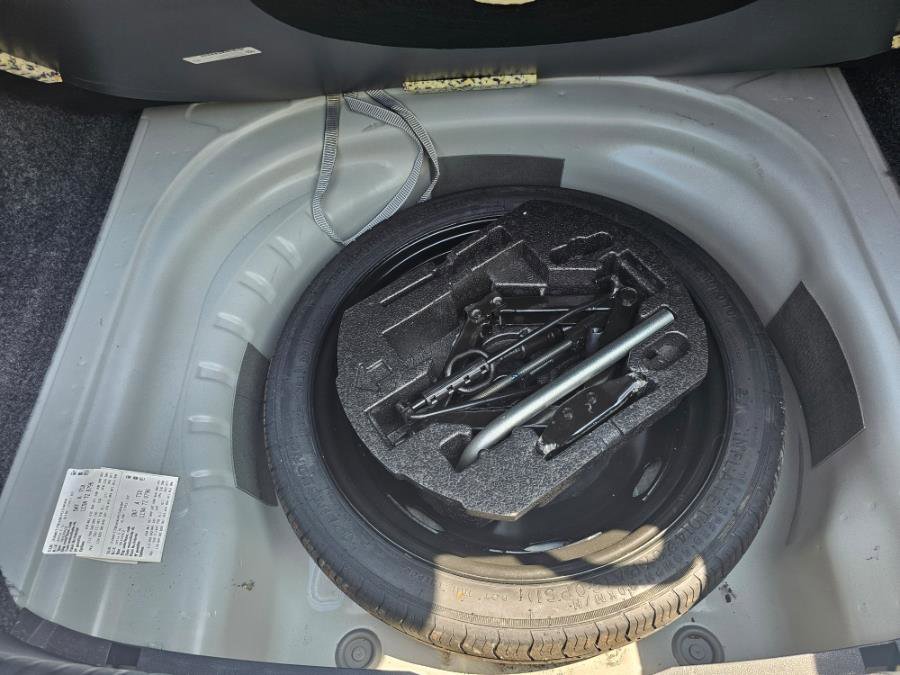 Used 2019 Volkswagen Jetta GLI image 11