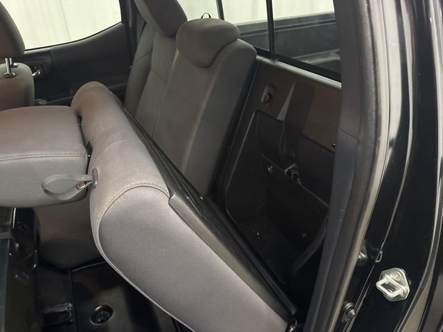 Used 2019 Toyota Tacoma TRD Sport image 8