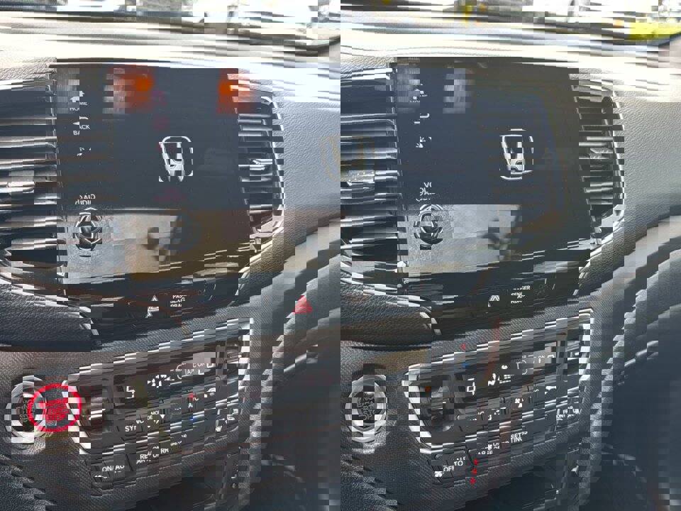 Used 2024 Honda Passport TrailSport image 19