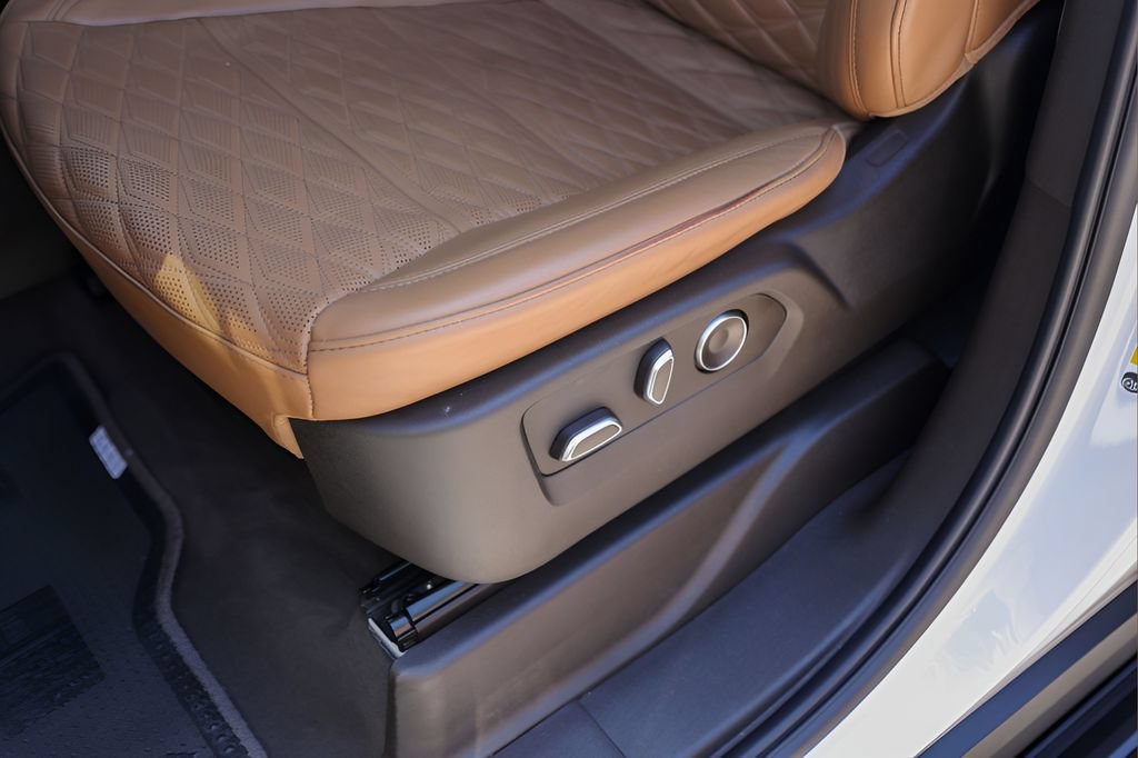 Used 2024 Cadillac Escalade Sport w/ Touring Package AWD/4WD image 8