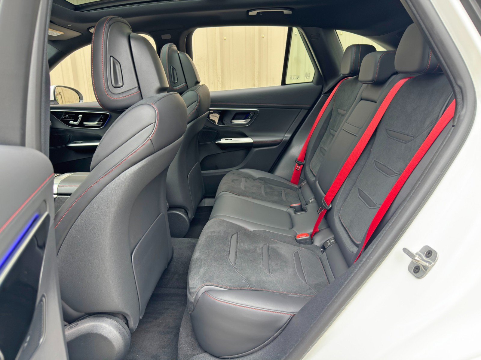 Used 2024 Mercedes-Benz GLC 43 AMG 4MATIC image 45