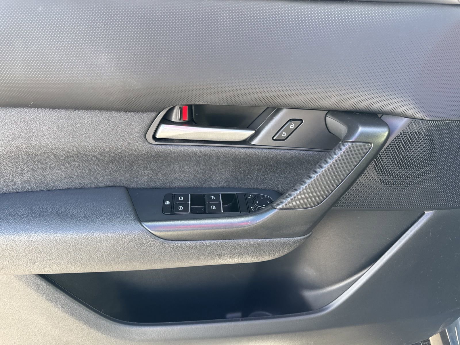 Used 2023 MAZDA CX-50 2.5 S w/ Cargo Package image 18