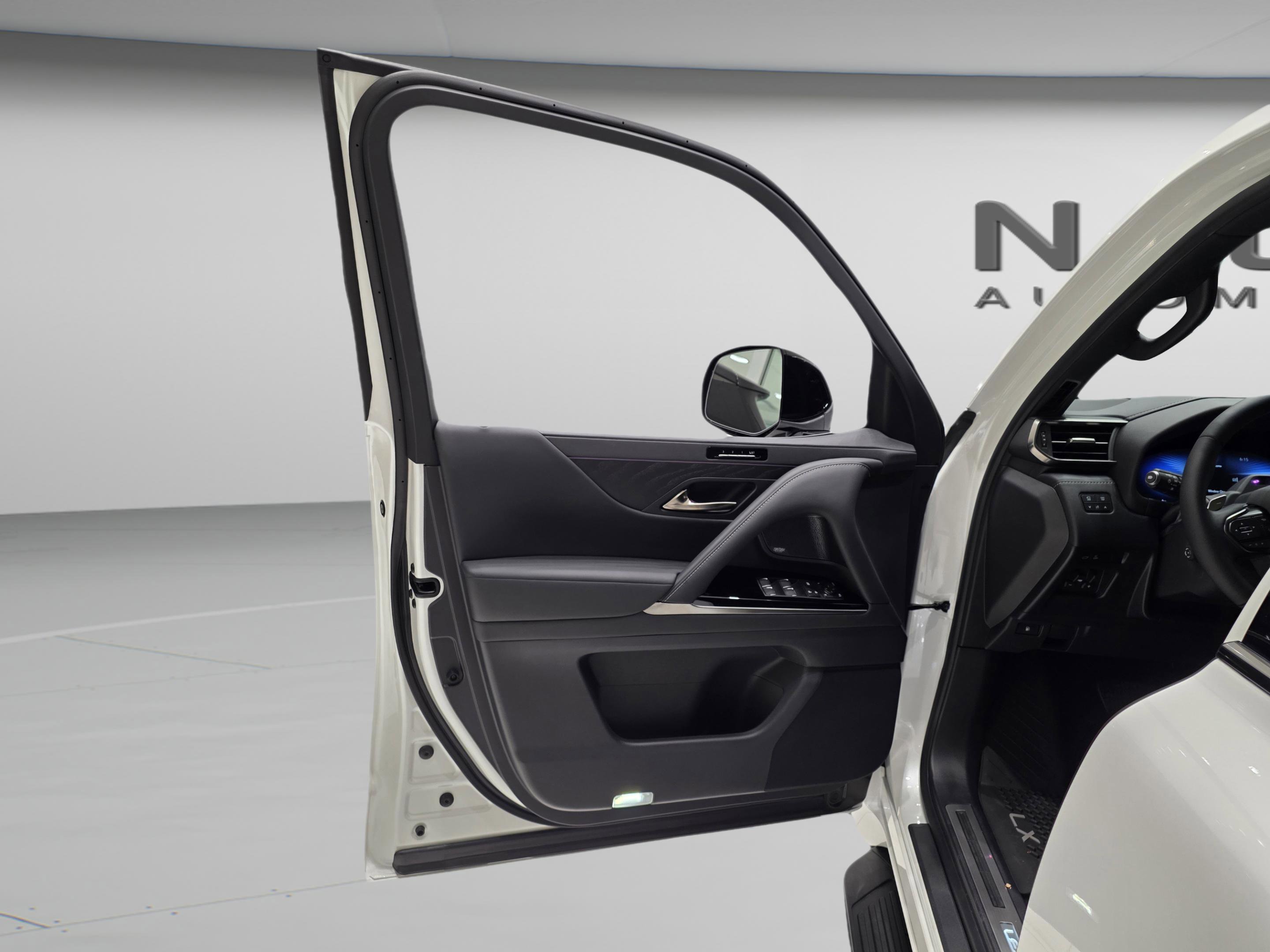 New 2026 Lexus LX 700h Overtrail image 12