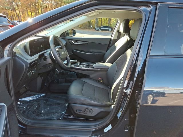 Used 2022 Kia EV6 Light image 16