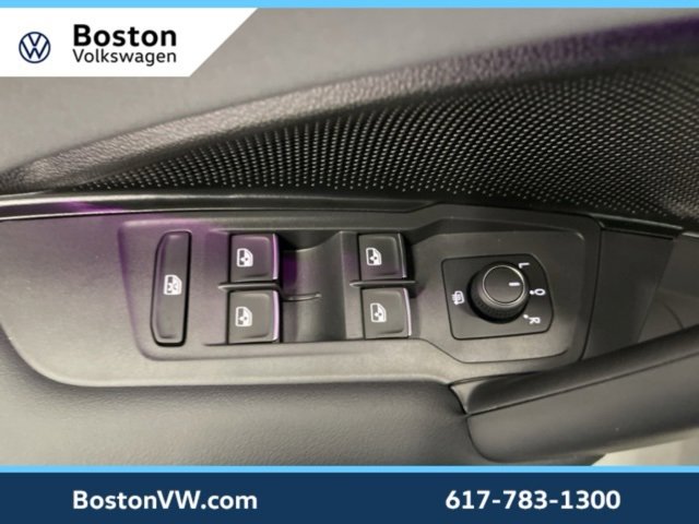 New 2026 Volkswagen Tiguan SE R-Line image 29