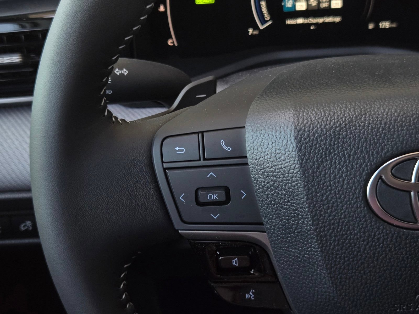 Certified 2026 Toyota Camry SE FWD image 19