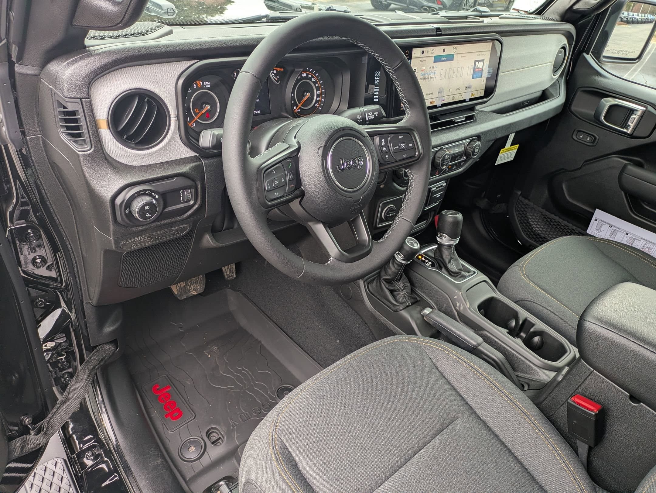 New 2026 Jeep Gladiator Sport AWD/4WD image 9