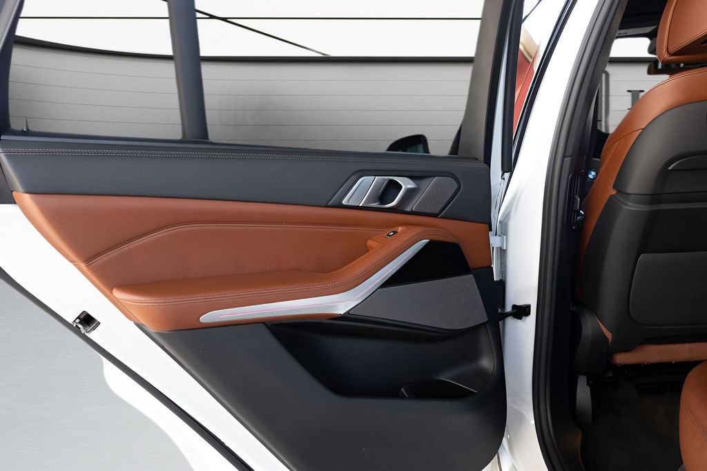 Used 2022 BMW X5 M50i w/ Executive Package AWD/4WD image 51