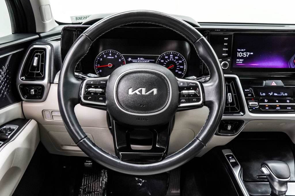Used 2023 Kia Sorento S w/ Panoramic Sunroof Package FWD image 24