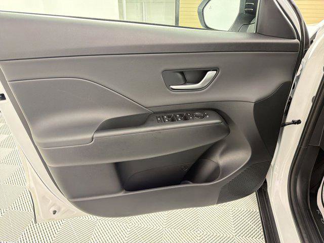 New 2026 Hyundai Kona SEL Premium FWD image 13