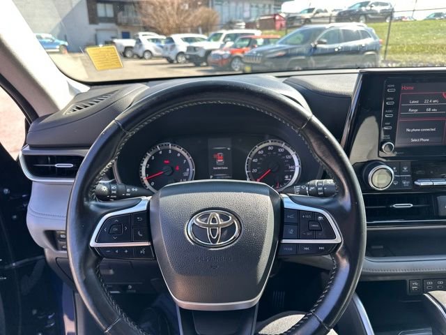 Used 2022 Toyota Highlander LE image 33