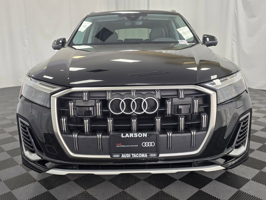 Certified 2025 Audi Q7 3.0T Premium Plus image 9