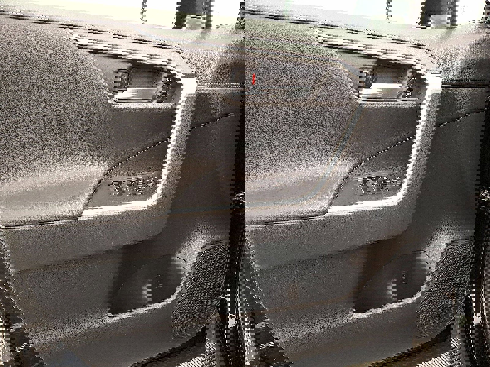 Used 2023 Toyota RAV4 Limited w/ Limited Grade Weather Package image 10