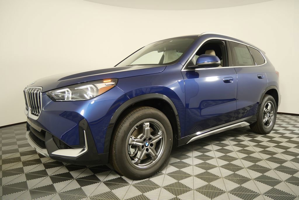 Used 2025 BMW X1 xDrive28i AWD/4WD image 7