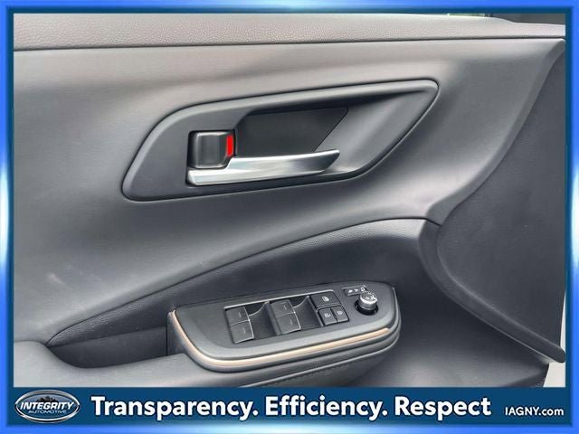 Used 2023 Toyota Crown AWD/4WD image 17