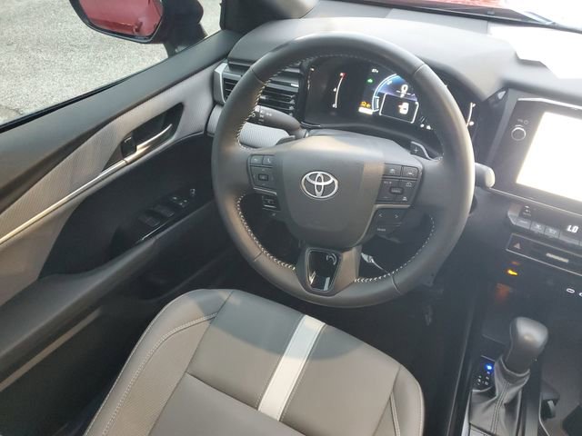 Used 2025 Toyota Camry XSE image 10