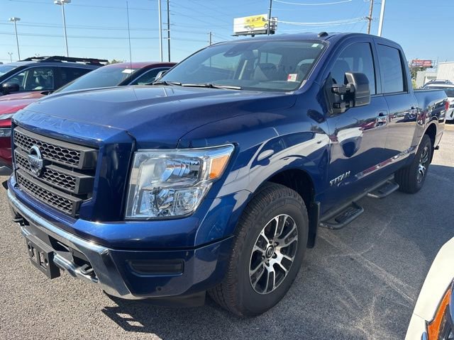 Used 2021 Nissan Titan SV w/ SV Convenience Package