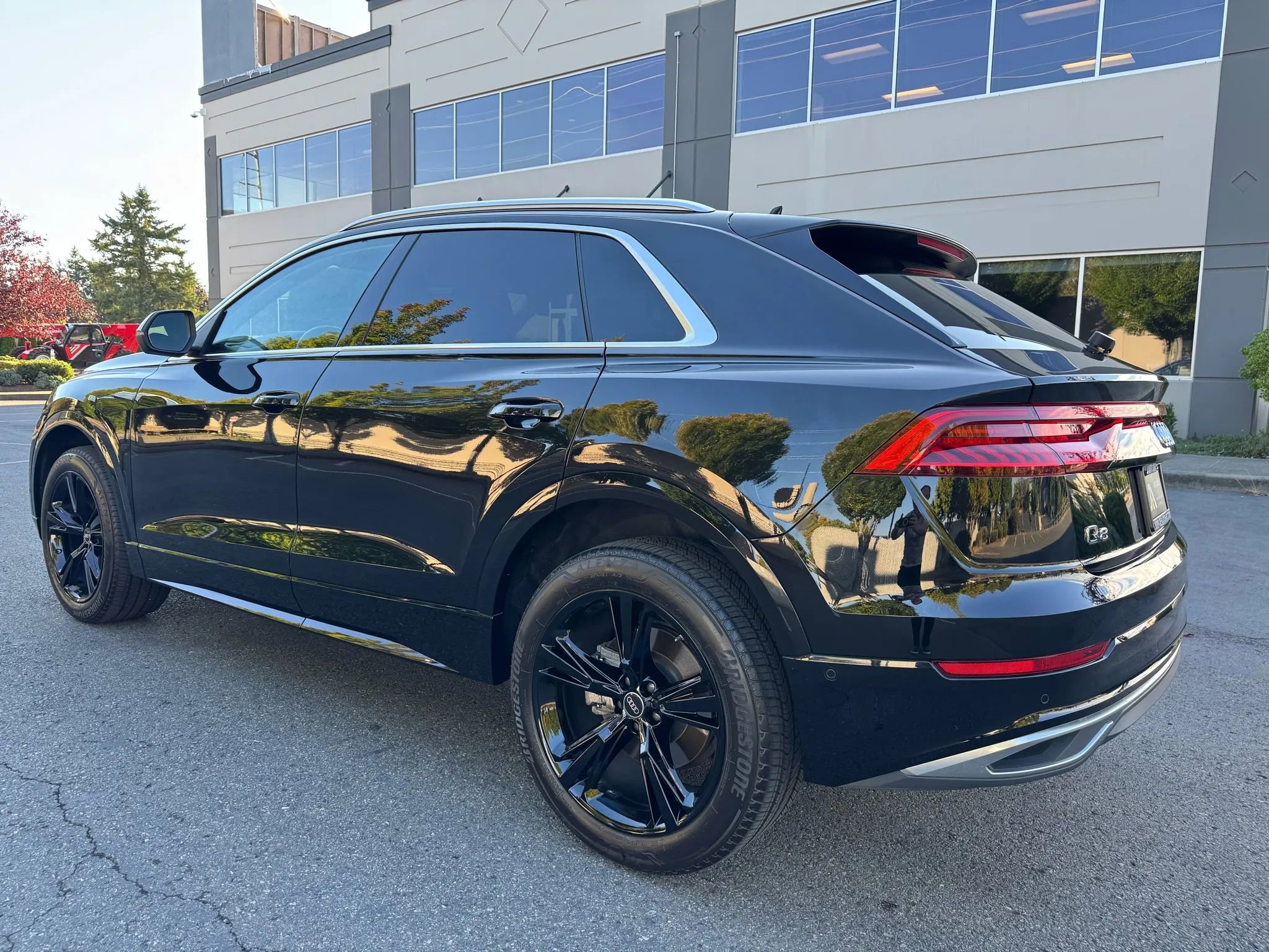 Used 2022 Audi Q8 Premium Plus w/ Premium Plus Package image 7