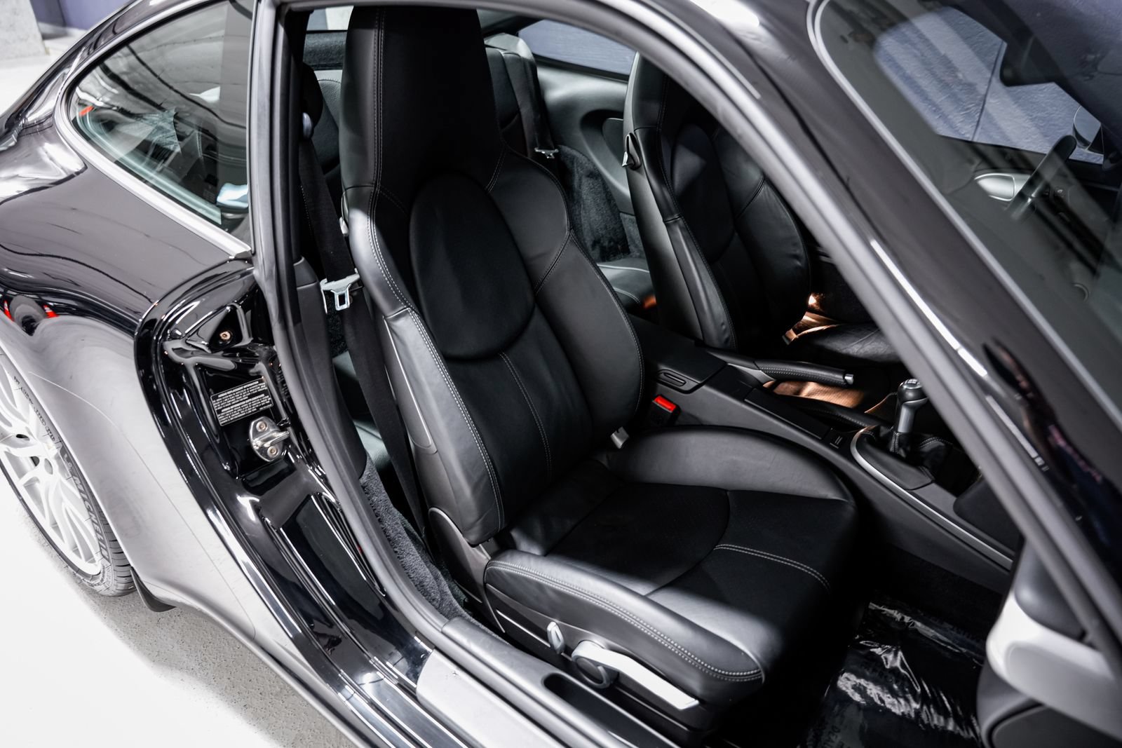 Used 2006 Porsche 911 Carrera S RWD image 23