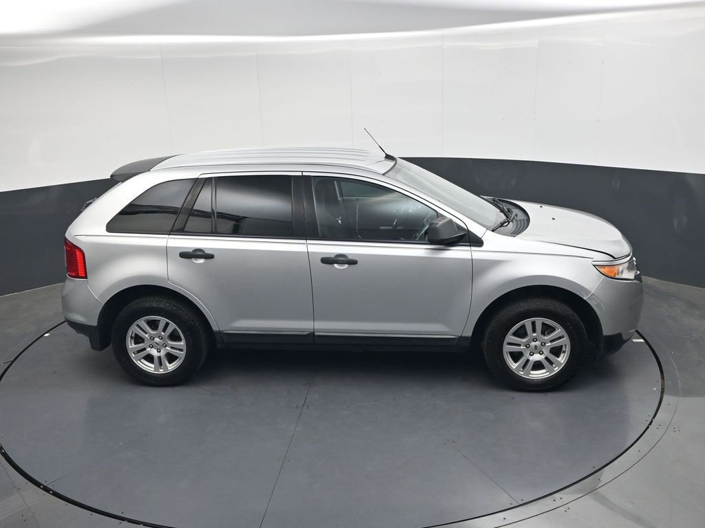 Used 2011 Ford Edge SE FWD image 21