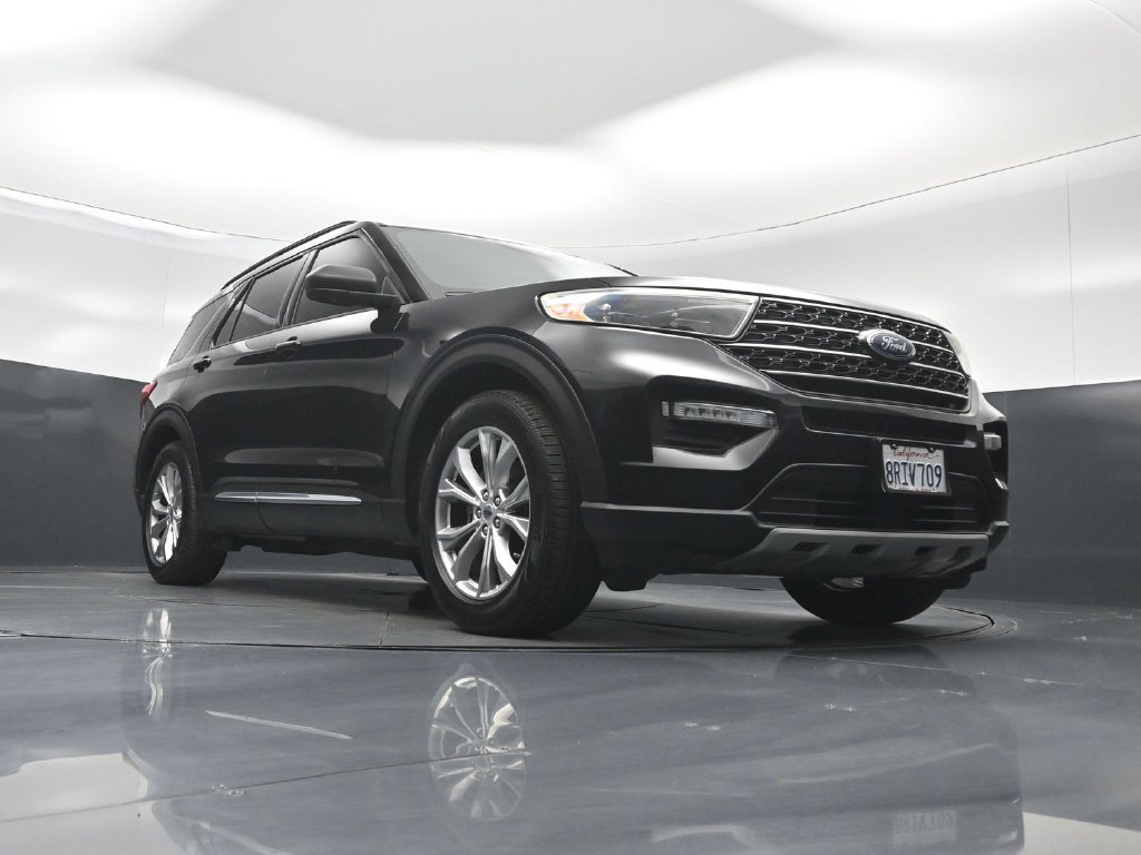Used 2020 Ford Explorer XLT w/ Equipment Group 202A RWD image 45