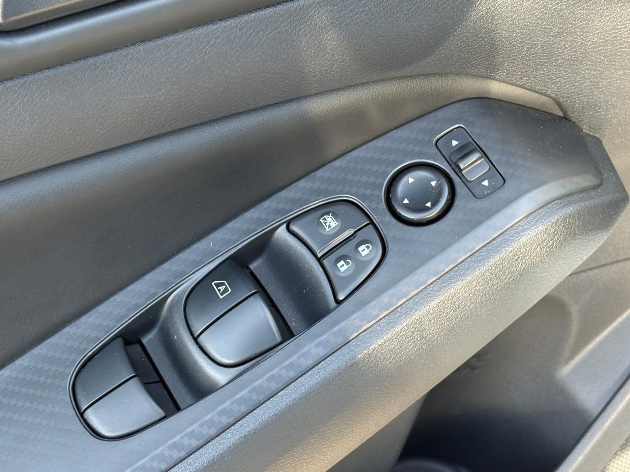 Used 2025 Nissan Altima 2.5 S image 29