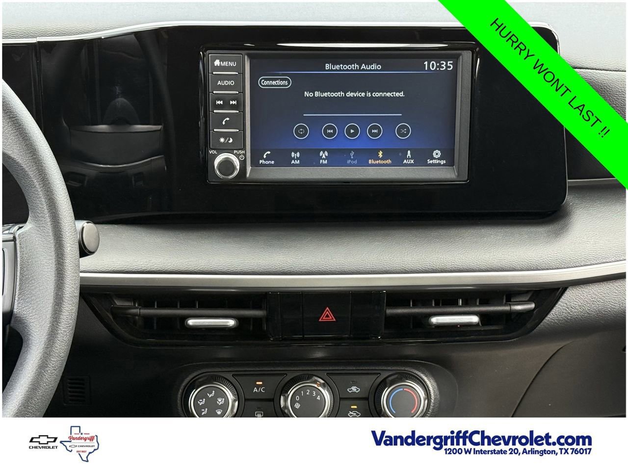Used 2025 Nissan Kicks S FWD image 13