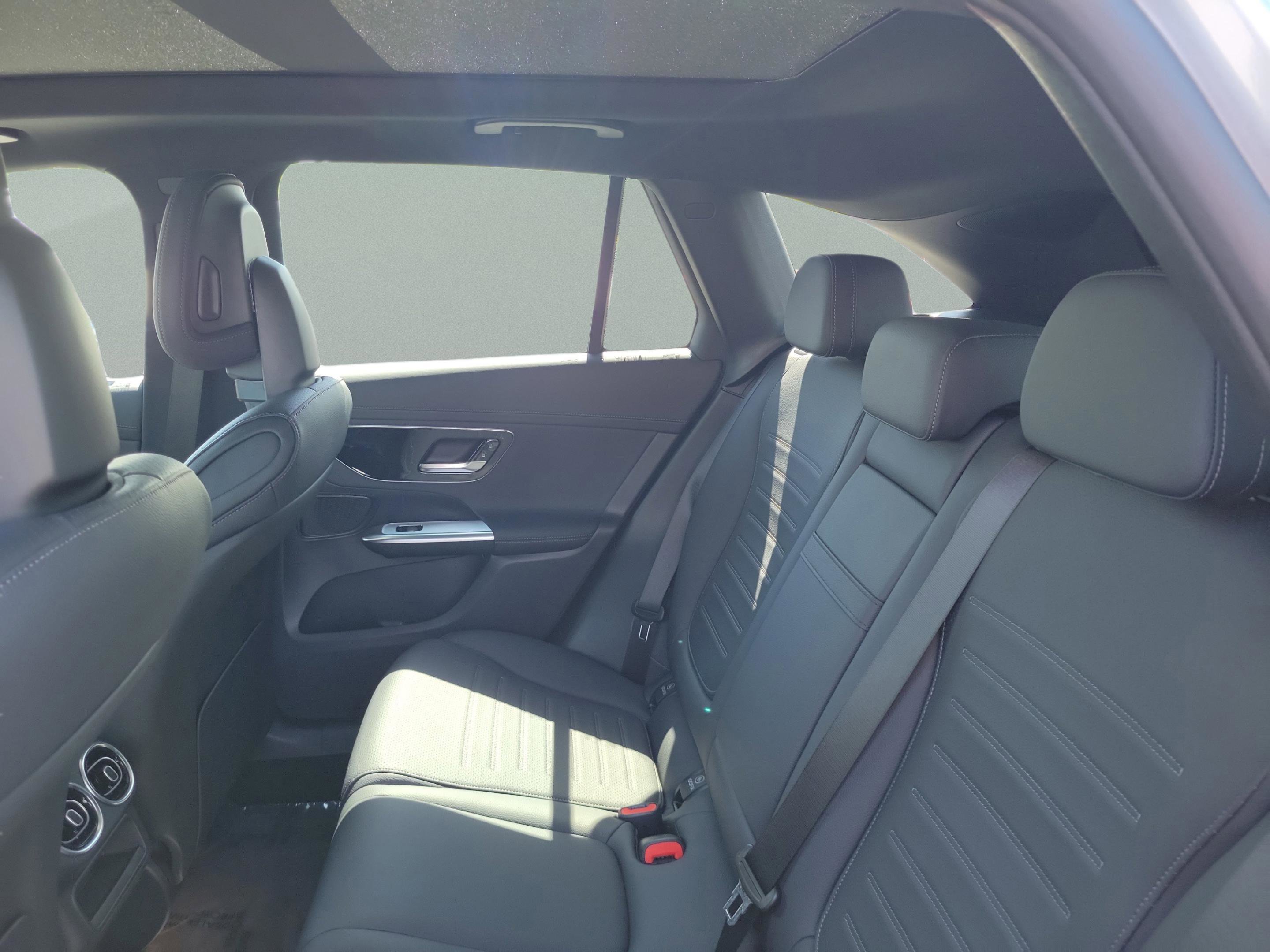 Certified 2026 Mercedes-Benz GLC 300 4MATIC image 6
