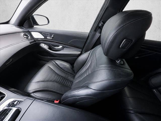 Used 2020 Mercedes-Benz S 560 Sedan image 20