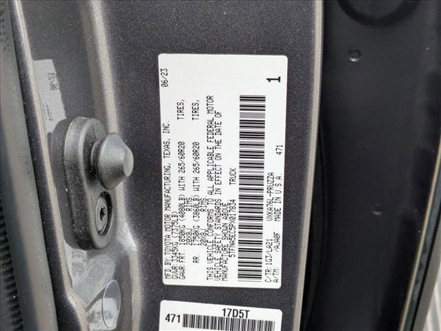 Used 2023 Toyota Tundra Platinum AWD/4WD image 30