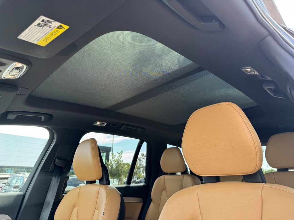 Used 2018 Volvo XC90 T6 Momentum w/ Convenience Package AWD/4WD image 17