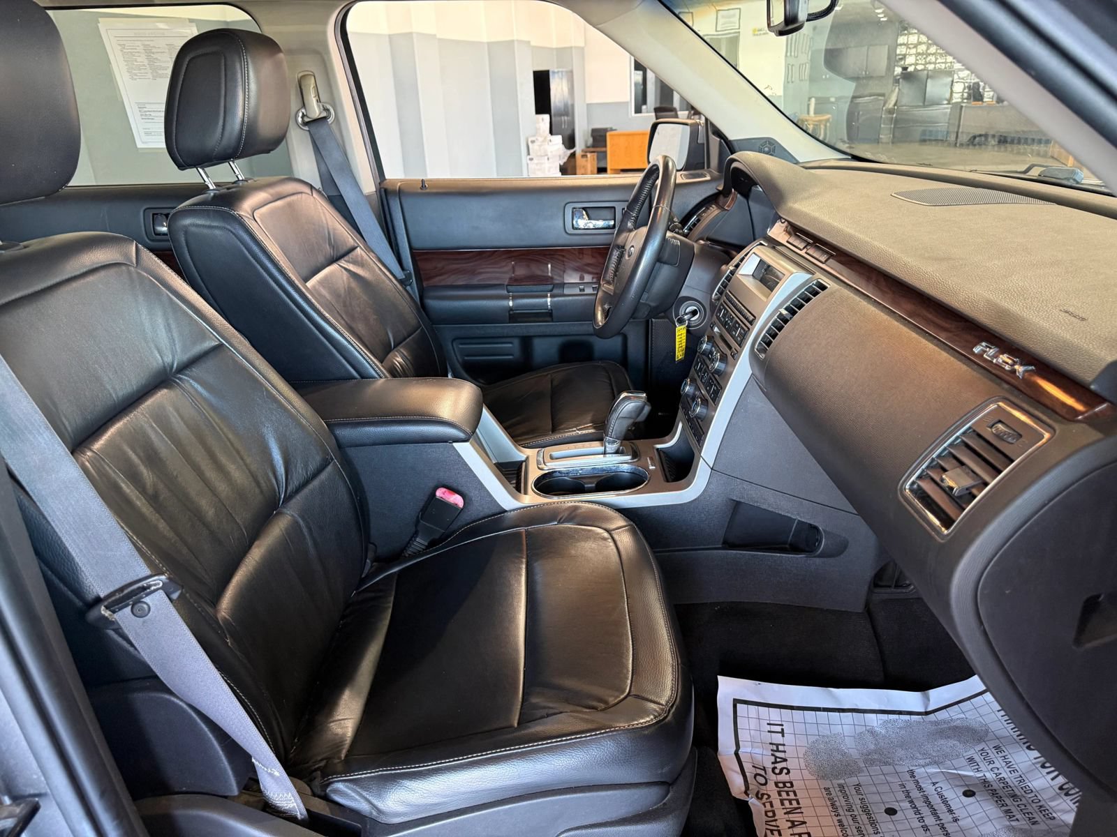 Used 2009 Ford Flex SEL FWD image 10