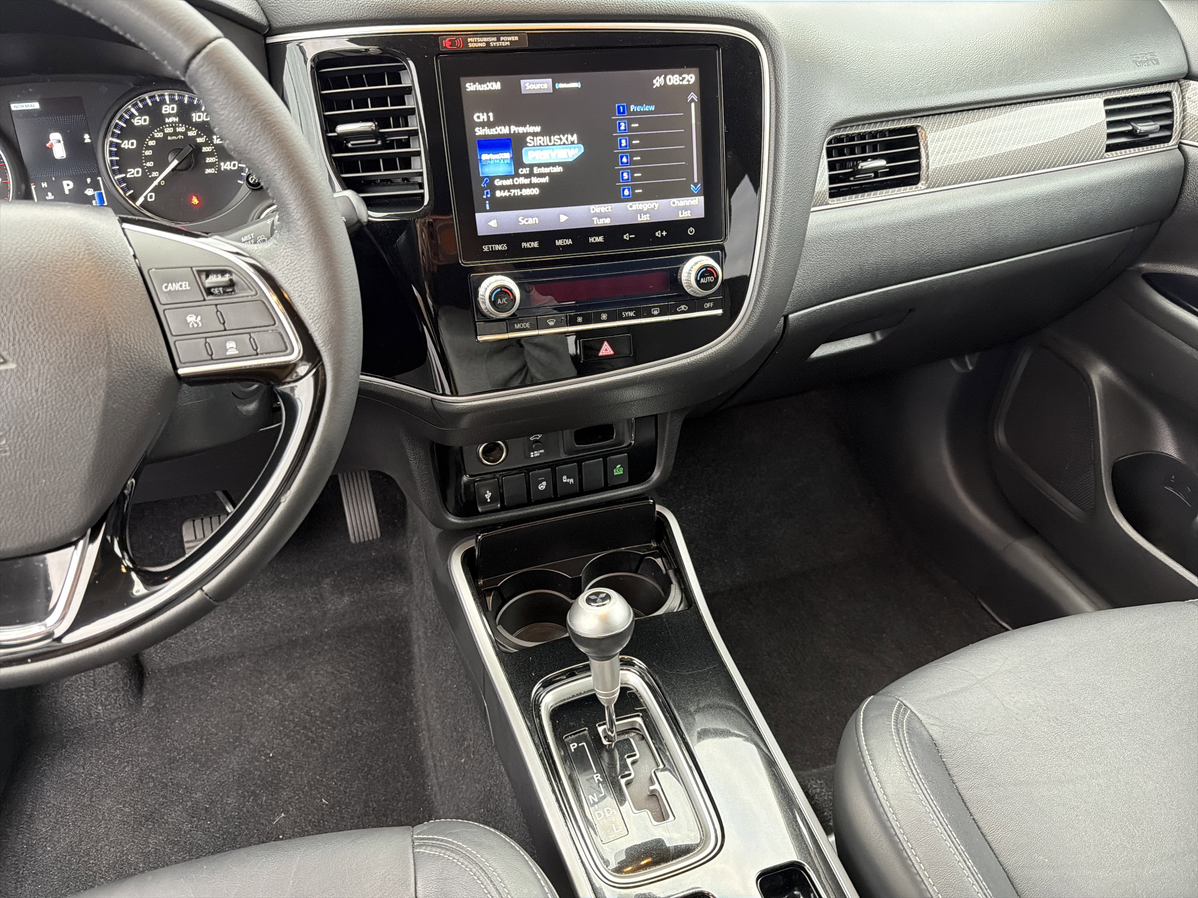 Used 2020 Mitsubishi Outlander SEL image 29
