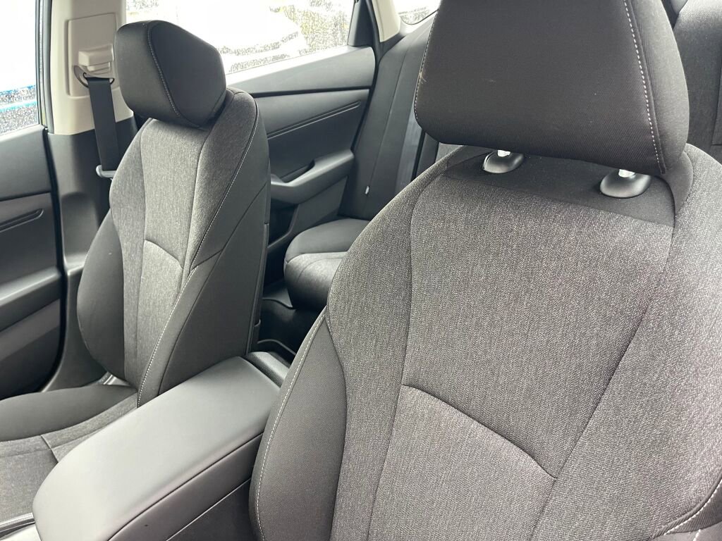 Certified 2025 Honda Accord LX image 6