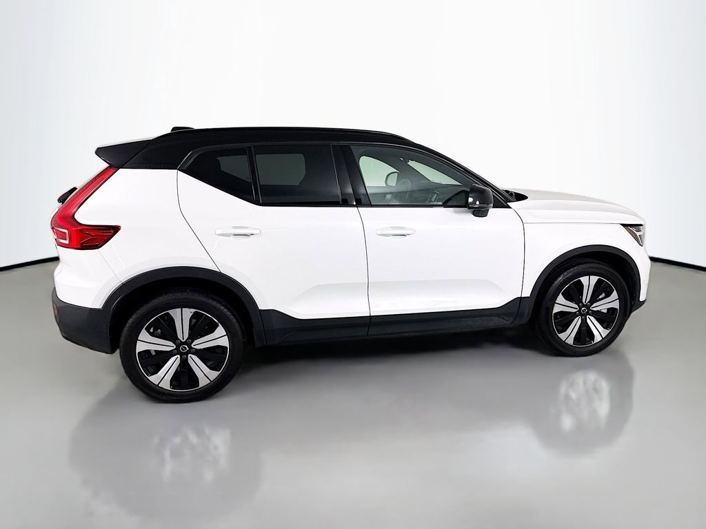 Used 2023 Volvo XC40 Recharge Plus AWD/4WD image 8