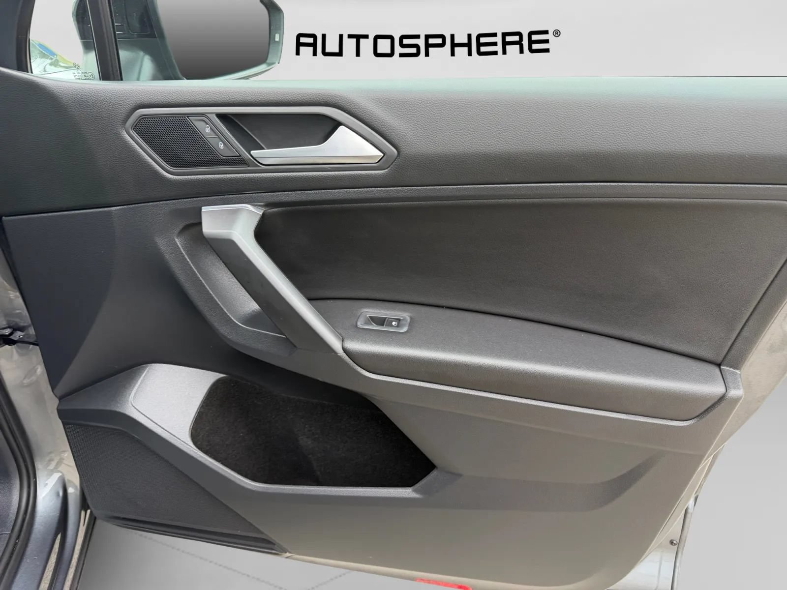 Used 2021 Volkswagen Tiguan SE R-Line AWD/4WD image 31