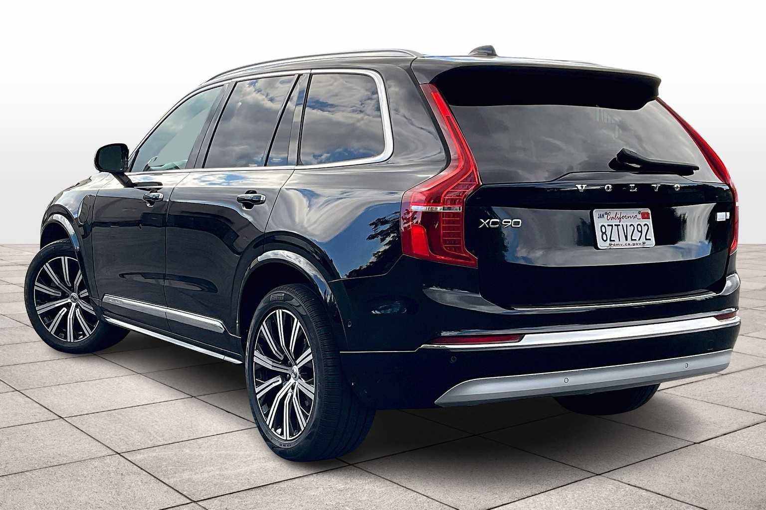 Used 2022 Volvo XC90 T8 Inscription image 15