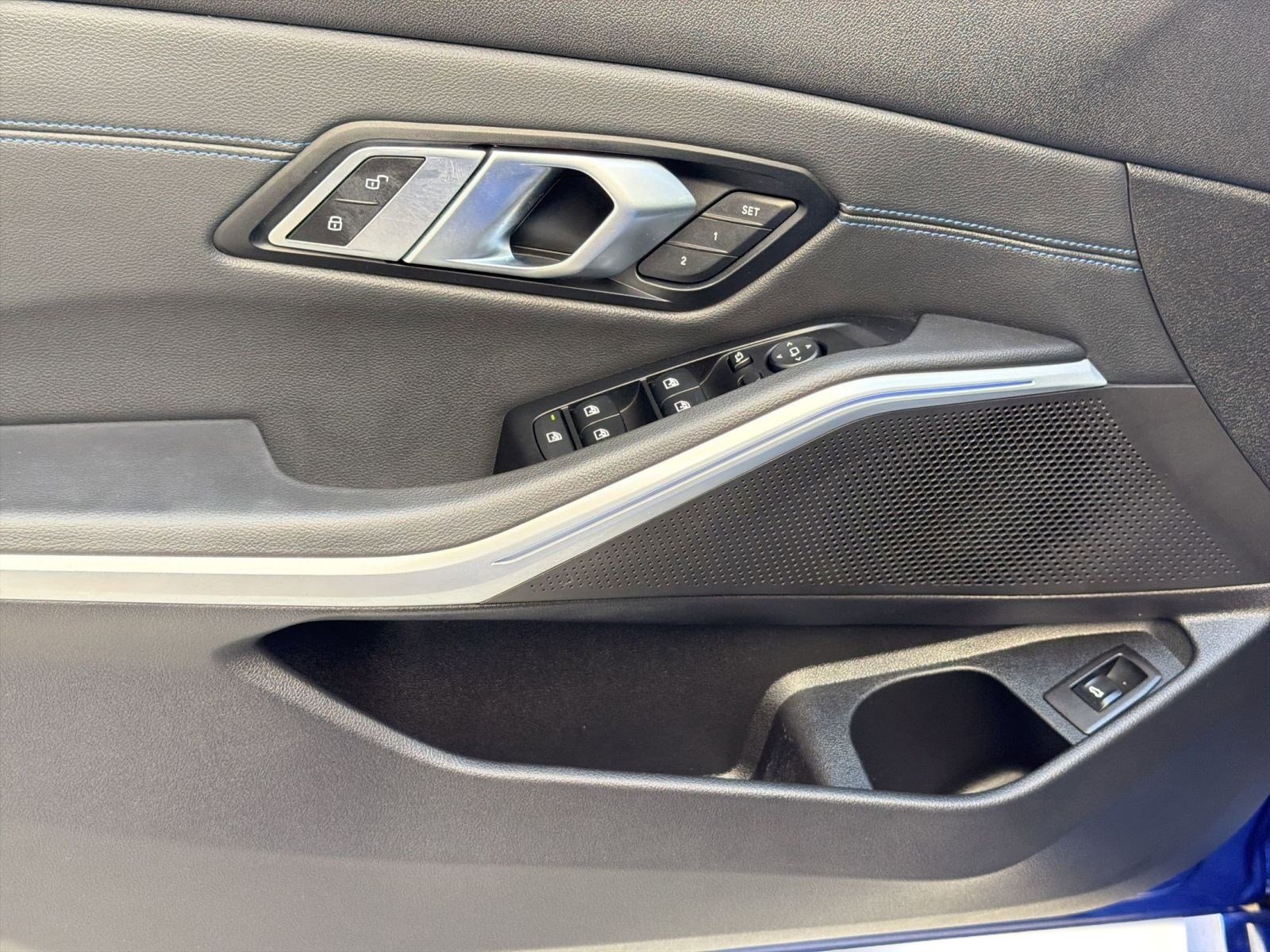 Used 2020 BMW 330i Sedan w/ M Sport Package image 14