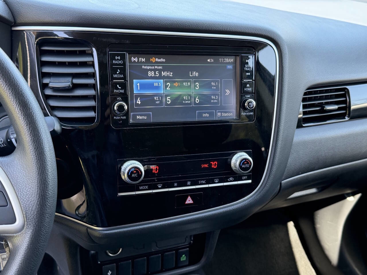 Used 2020 Mitsubishi Outlander ES AWD/4WD image 49