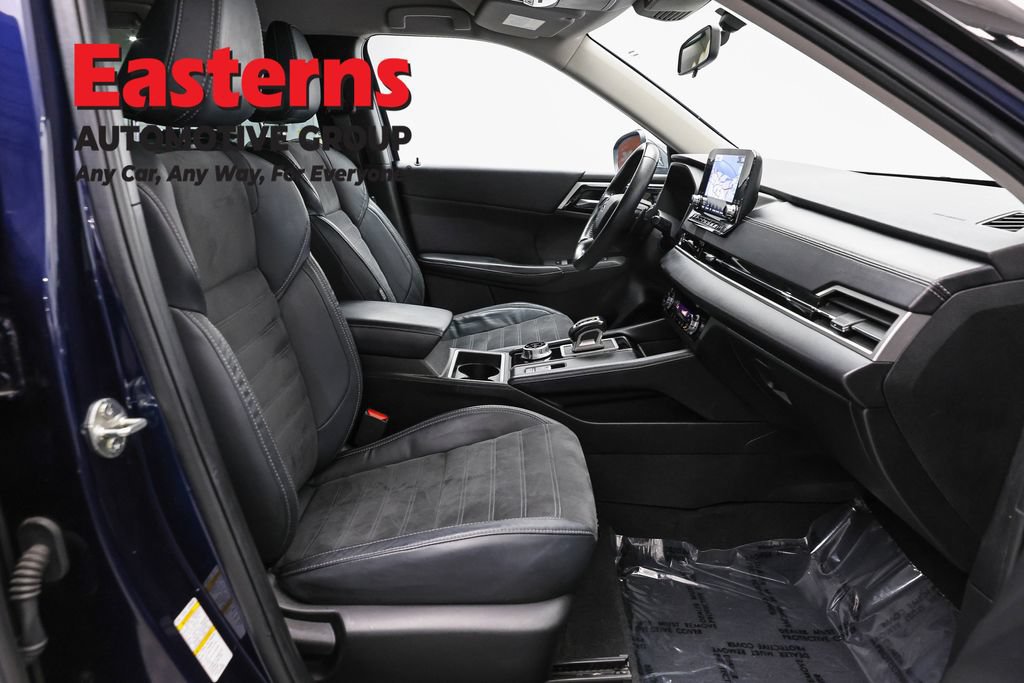 Used 2023 Mitsubishi Outlander SE AWD/4WD image 22
