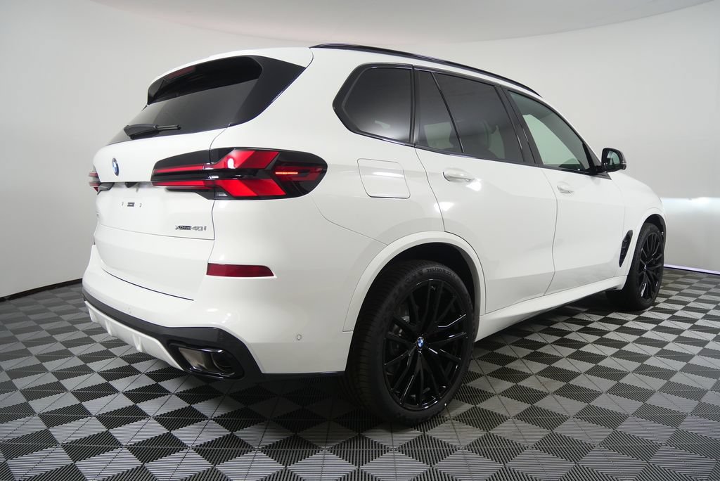 Used 2026 BMW X5 xDrive40i w/ M Sport Package AWD/4WD image 7