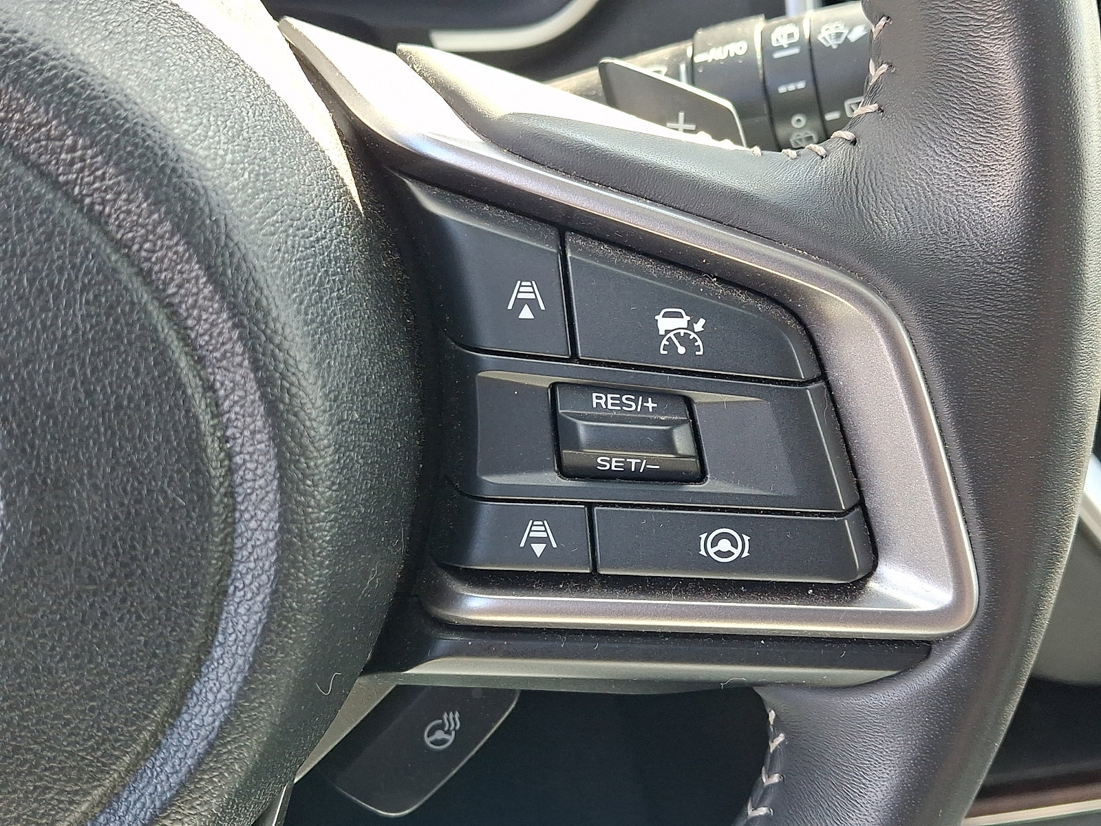 Used 2024 Subaru Ascent Touring AWD/4WD image 25