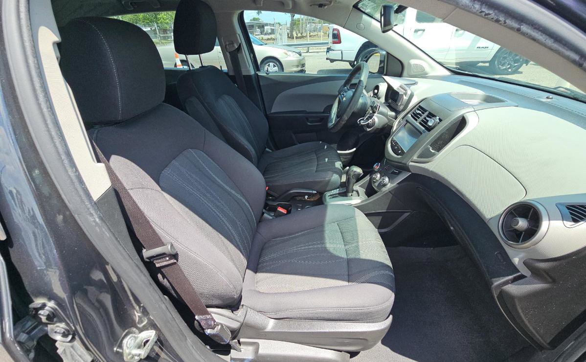 Used 2015 Chevrolet Sonic LT FWD image 8