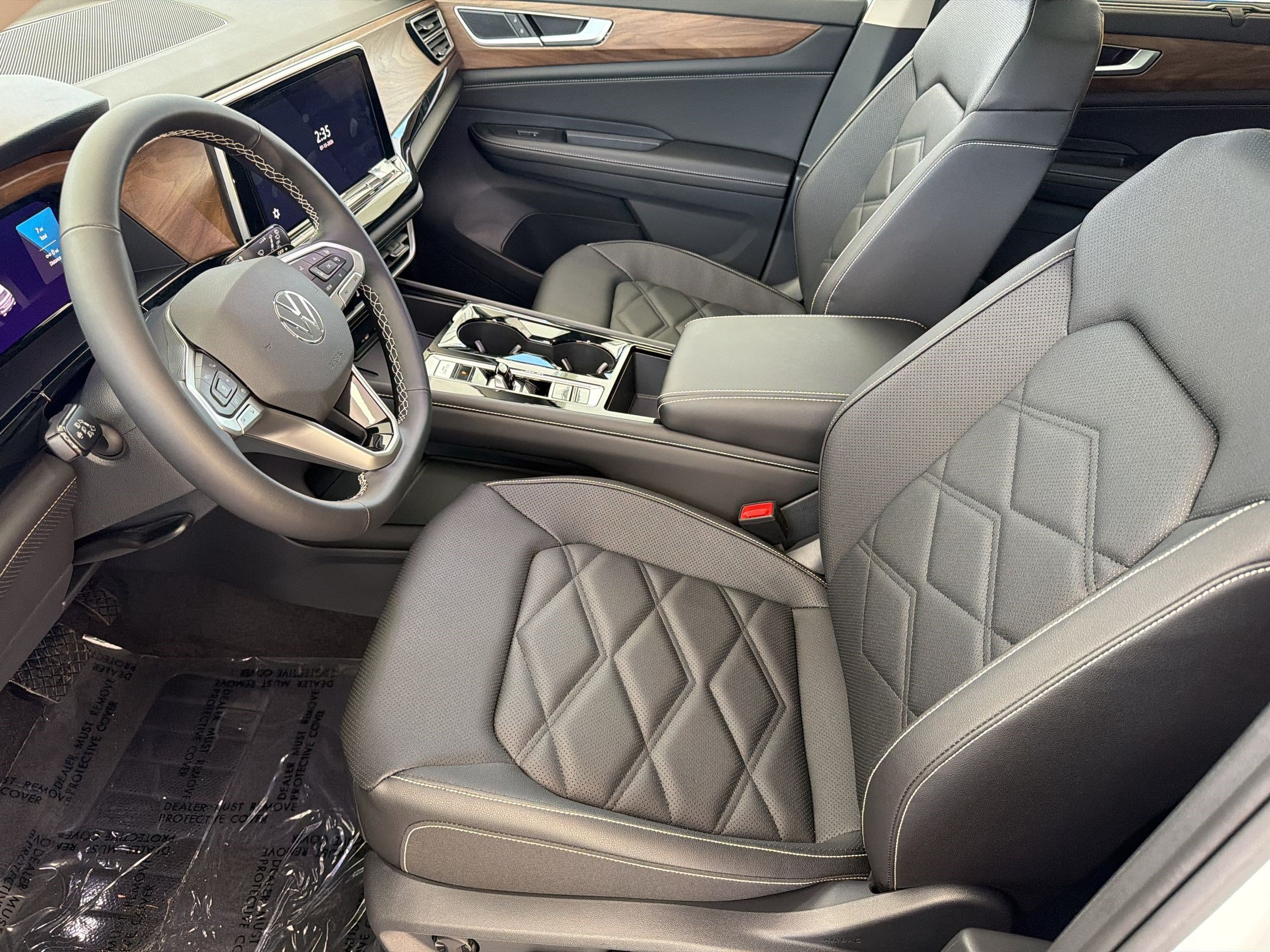 New 2026 Volkswagen Atlas SE FWD image 5