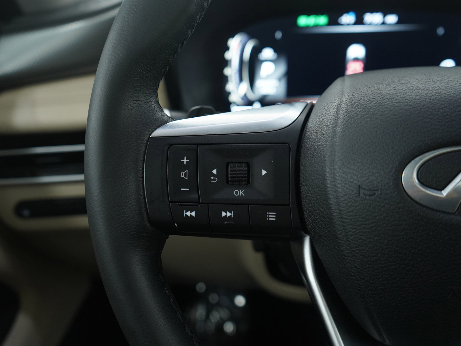 Used 2022 INFINITI QX60 Luxe image 24