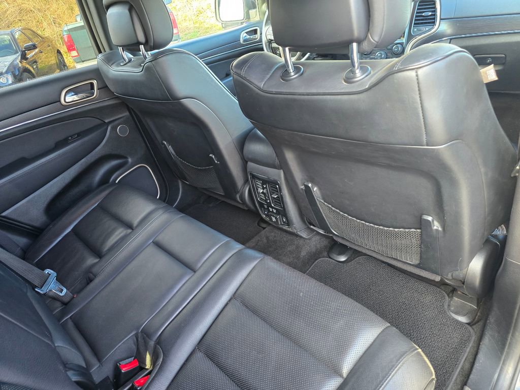 Used 2015 Jeep Grand Cherokee Summit w/ Platinum Series Group image 28