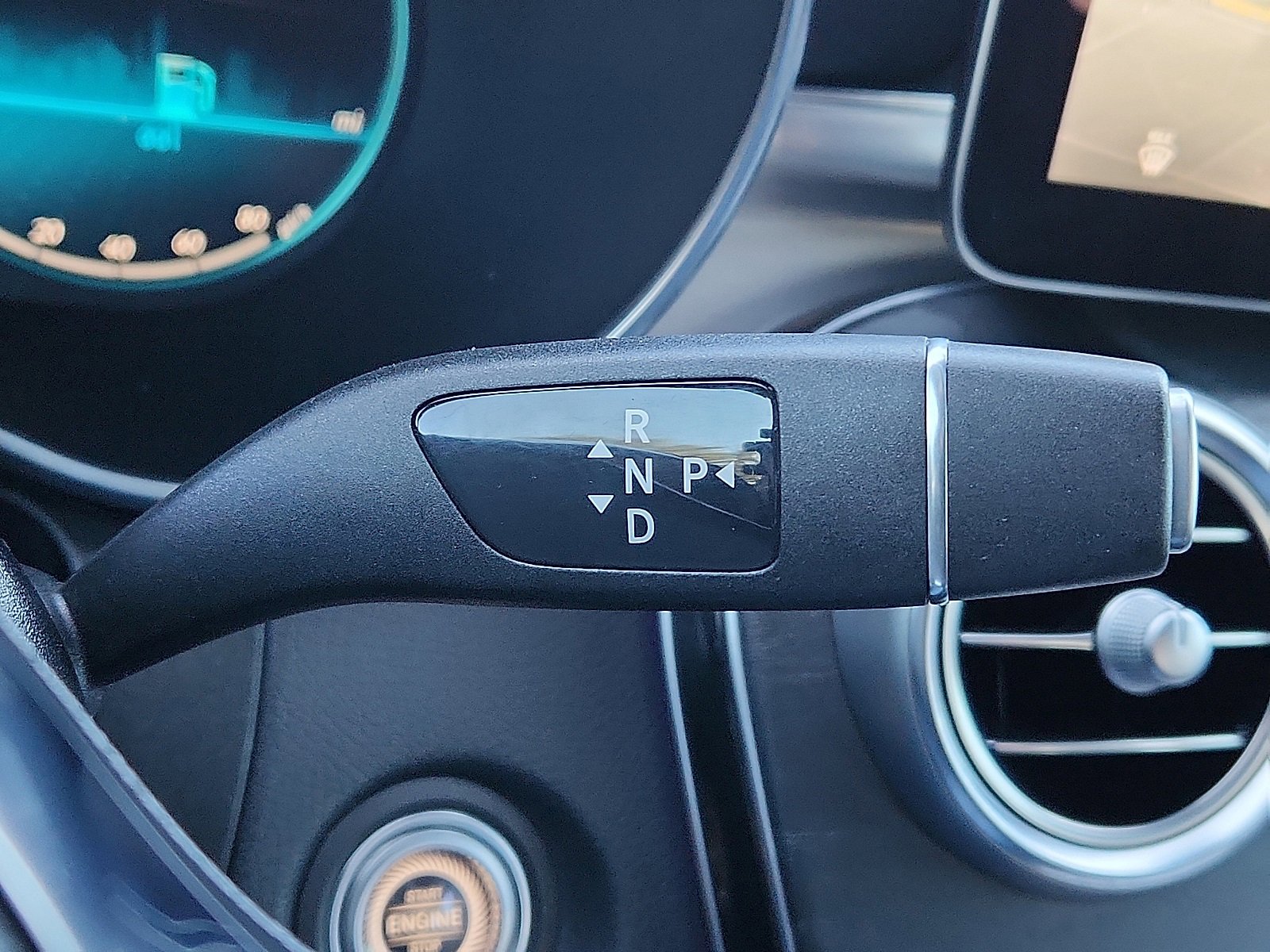 Used 2022 Mercedes-Benz GLC 300 4MATIC image 22